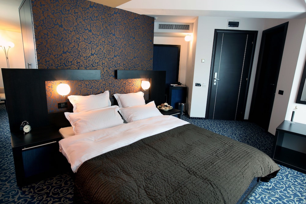 Junior Suite, River View photo 3