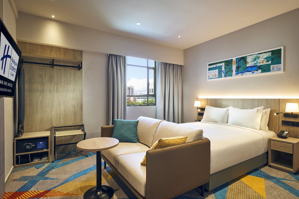 Suite, 1 Queen Bed, Kitchenette photo 3