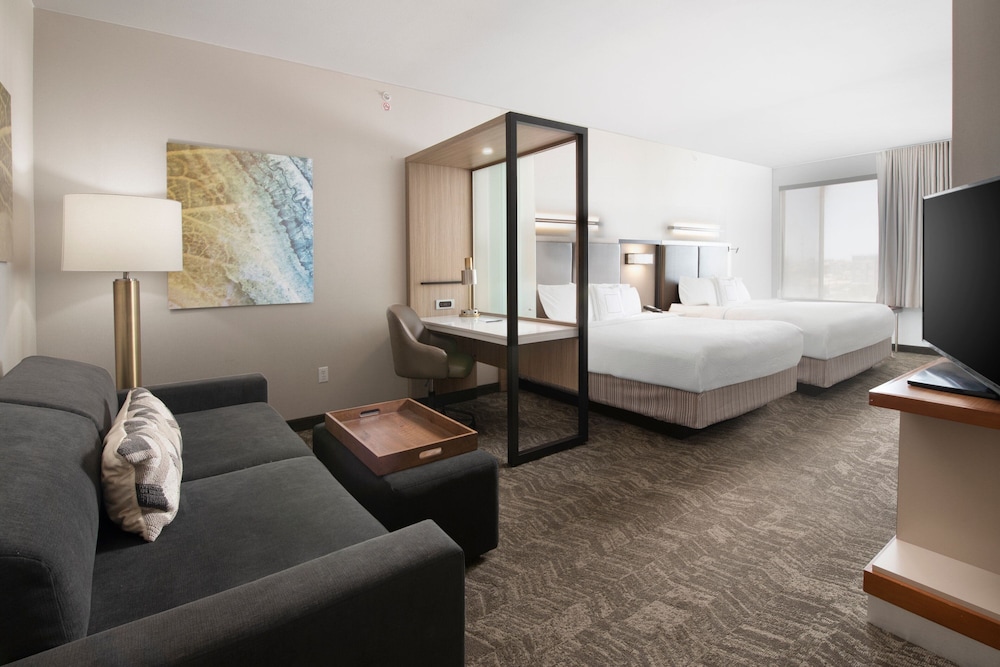 Studio, Multiple Beds (Mobility/Hearing Accessible, Tub) photo 1