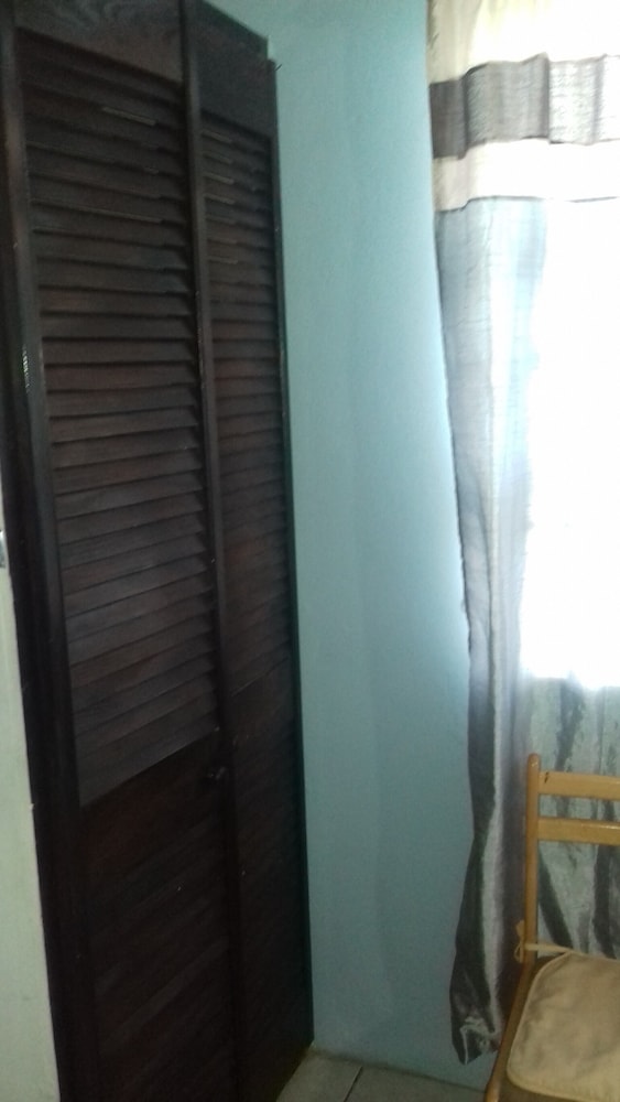 Standard Twin Room photo 2