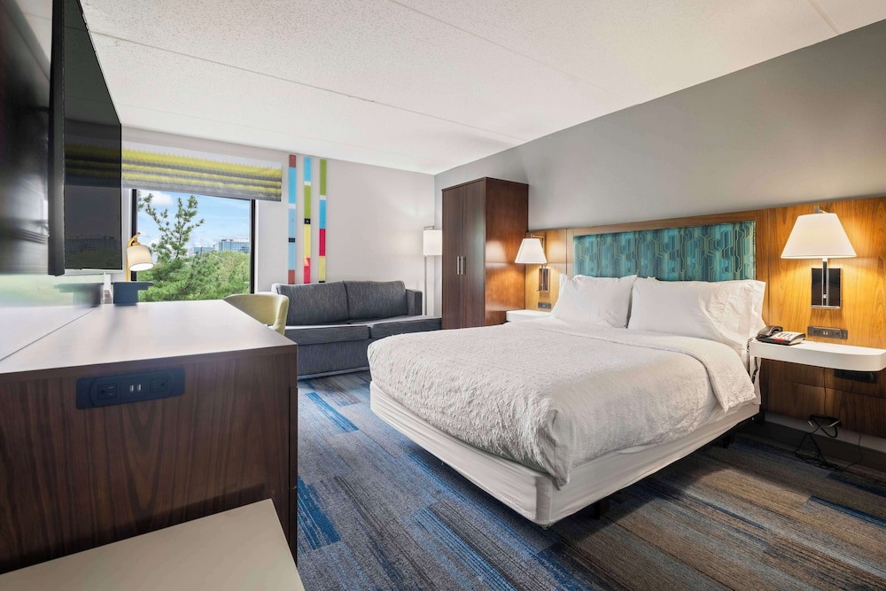 One king bed - Photo 4