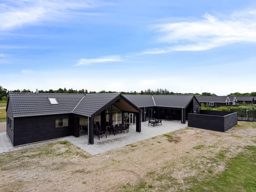 House photo 2