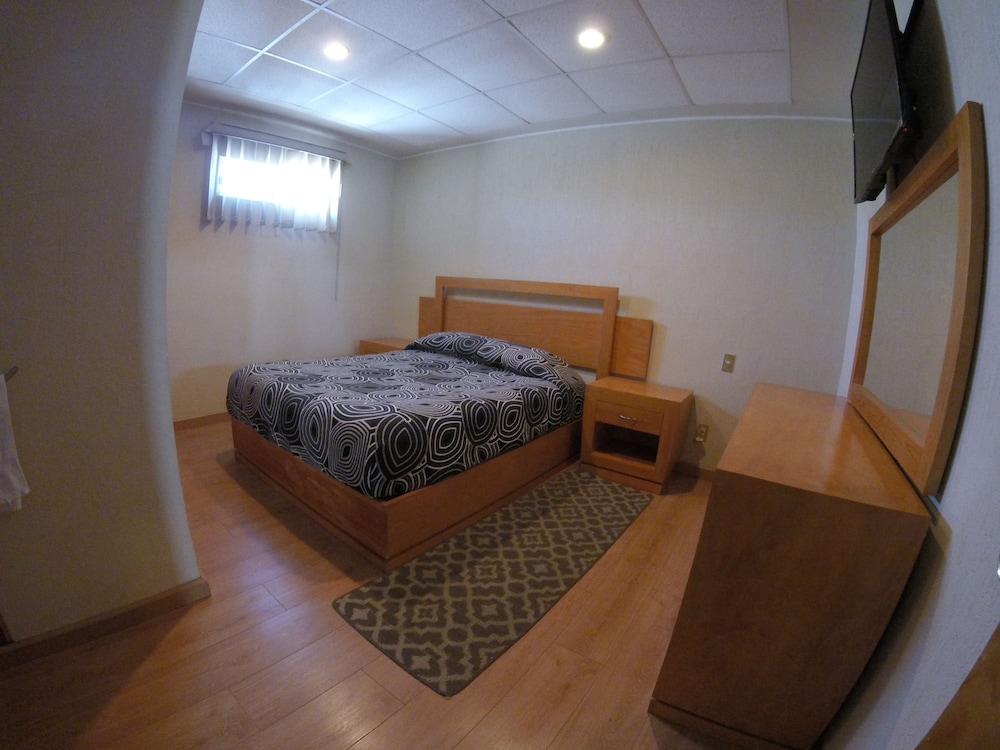 Presidential Suite, Kitchen, Executive Level