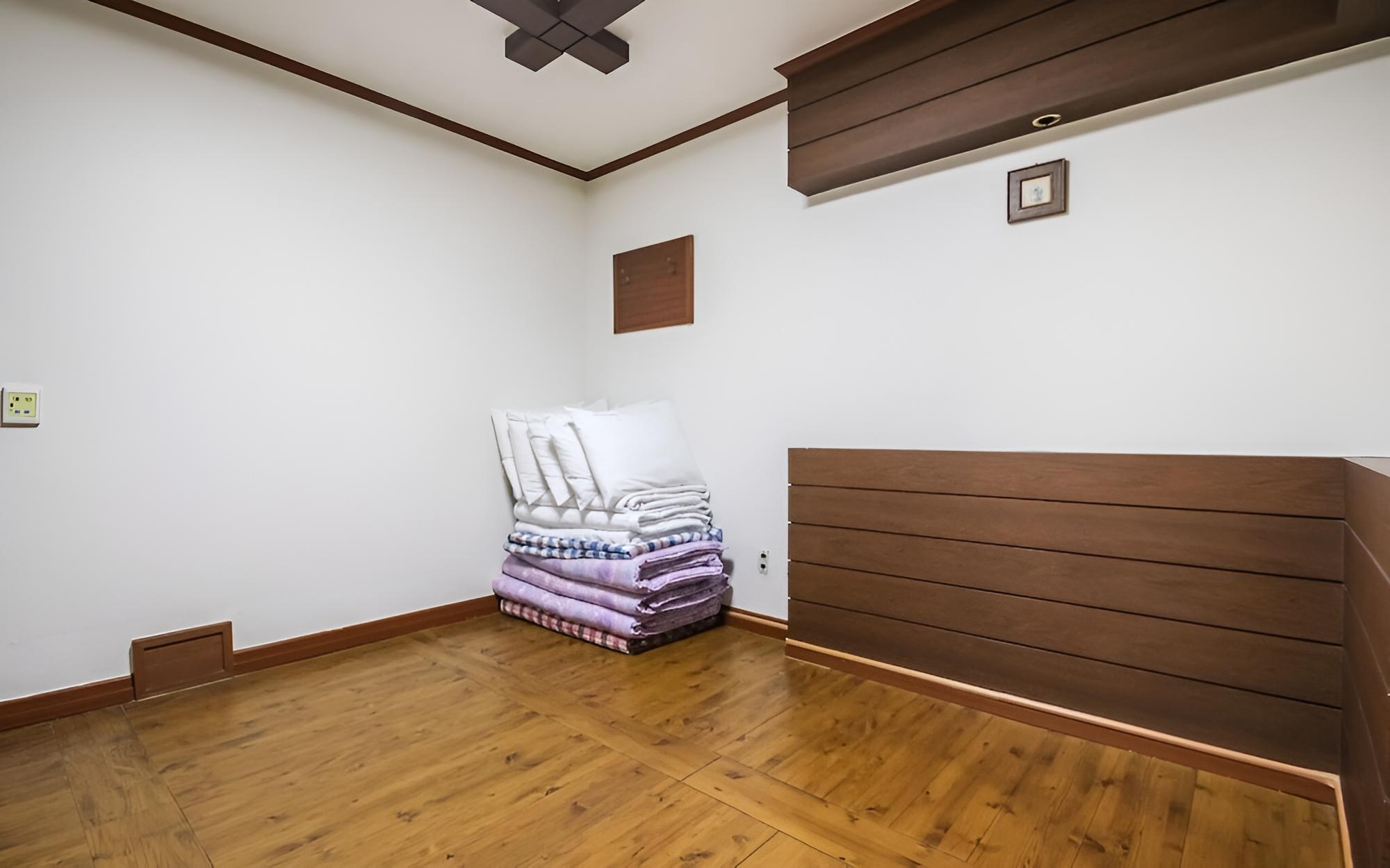 Room (Family room (standard air purifier)) - Photo 4