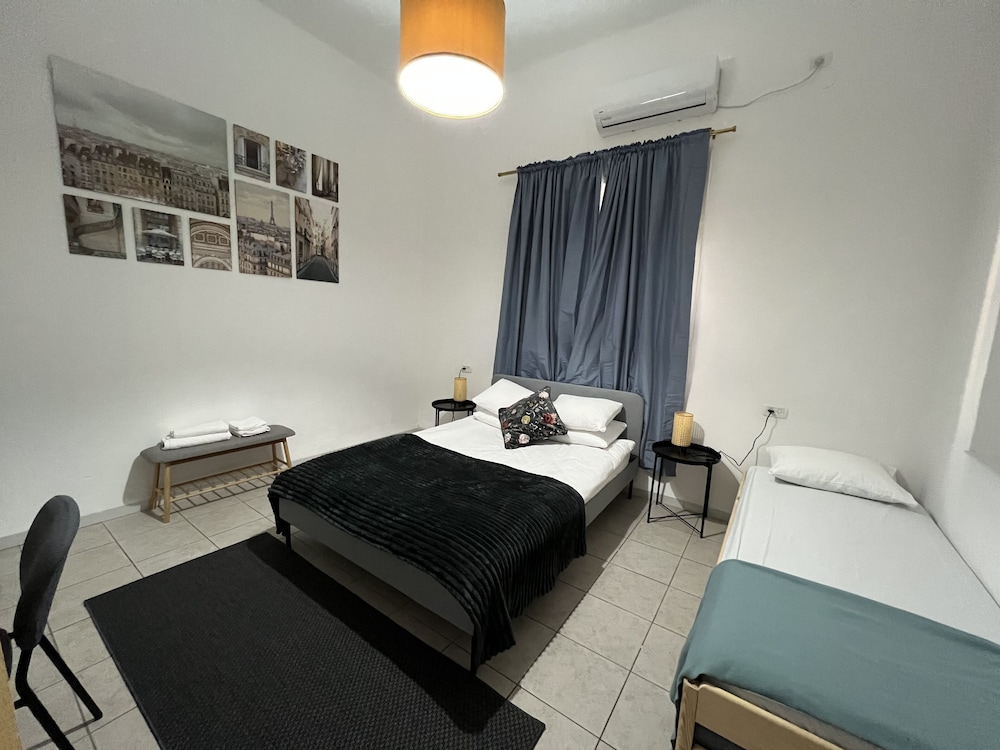 Superior Room with balcony ( 4 guests) photo 1
