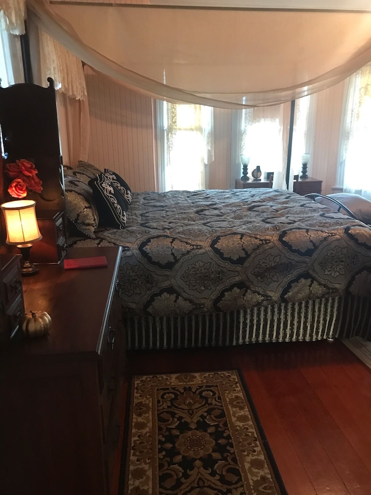 Barrister Room