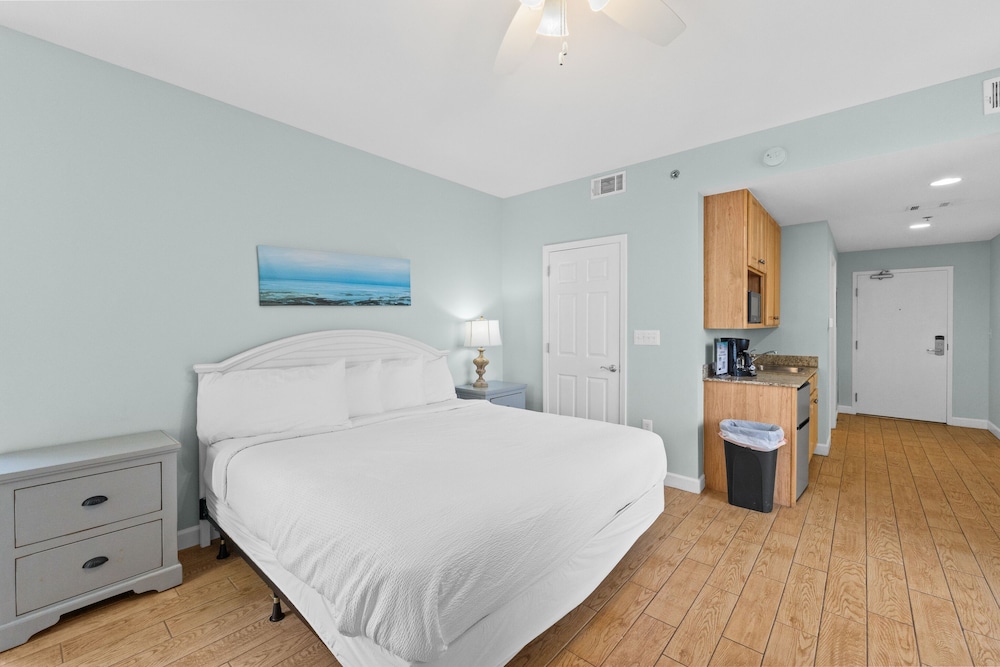 Studio, Ocean View (901W-A) photo 3