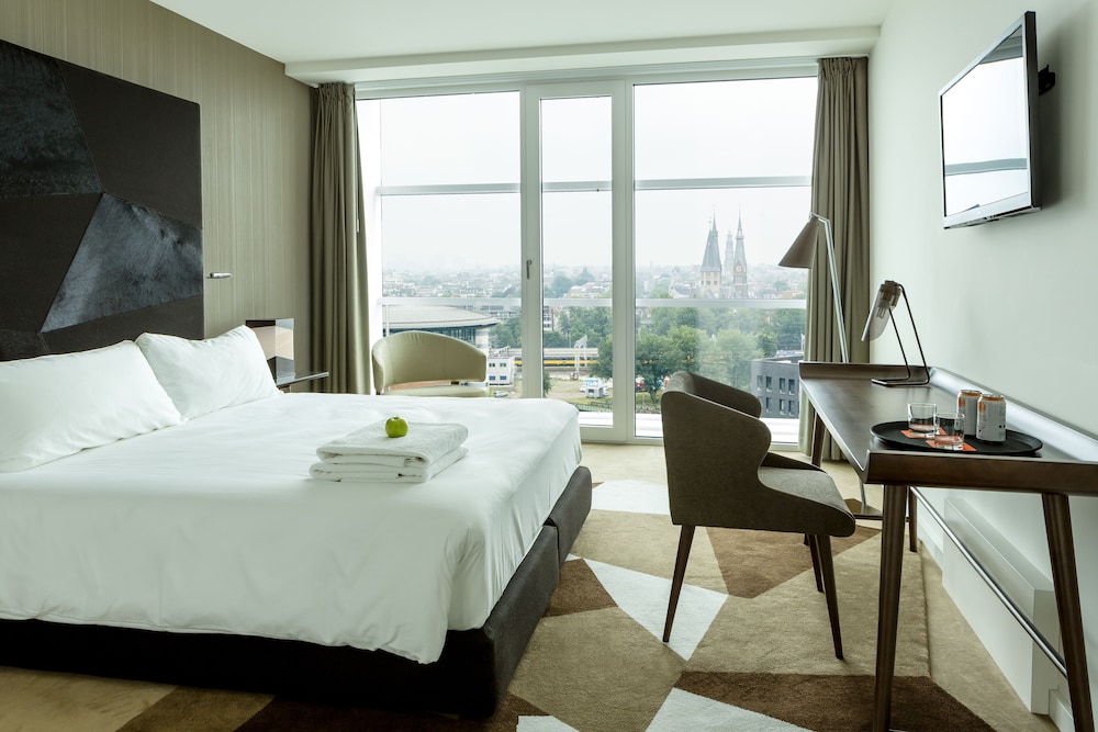 Superior Double Room, City View - Photo 6