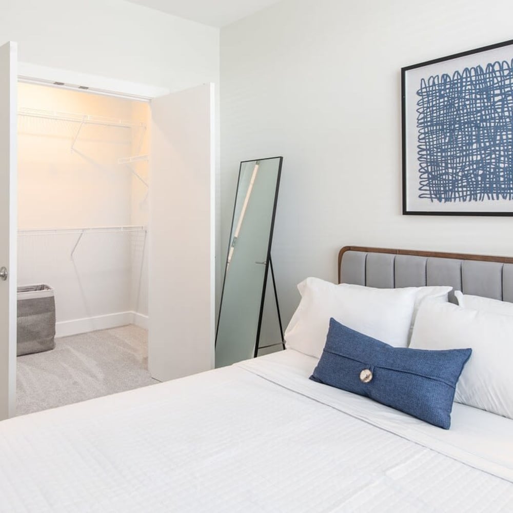 Cozysuites Wspaniałe mieszkanie z 3 sypialniami w centrum Cincinnati, Zdjęcie 39