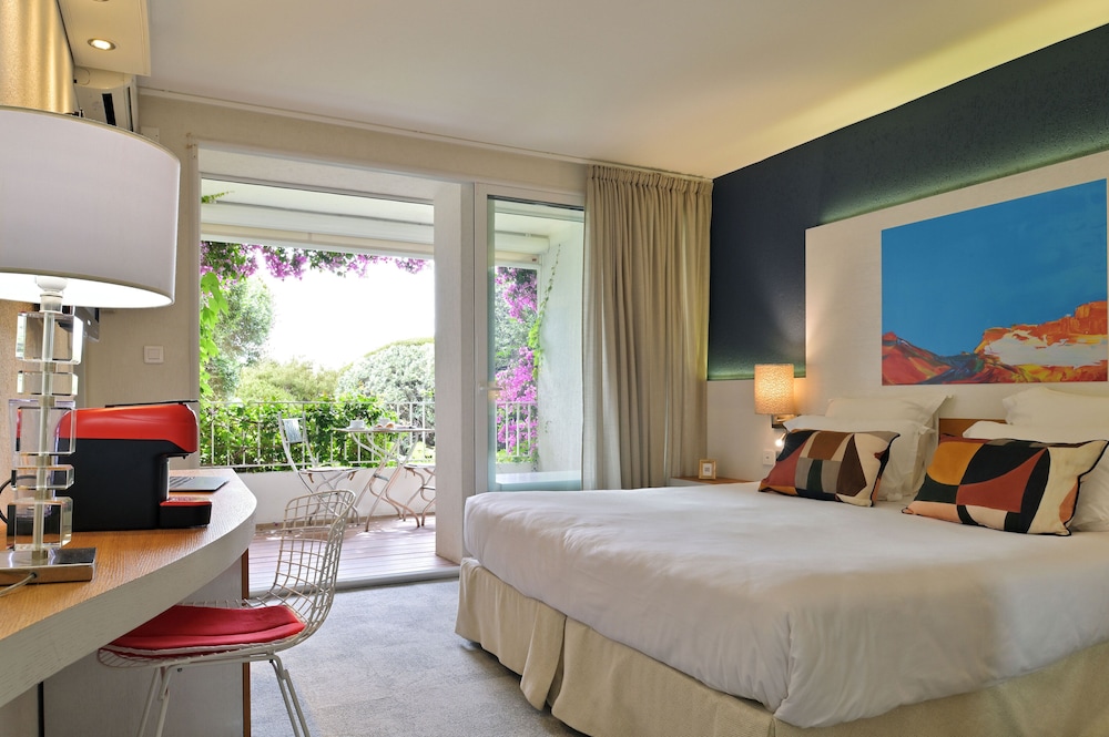 Classic Triple Room, Park View - Photo 1