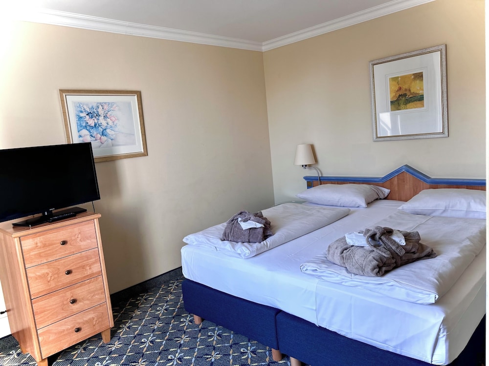 Deluxe Room, Balcony