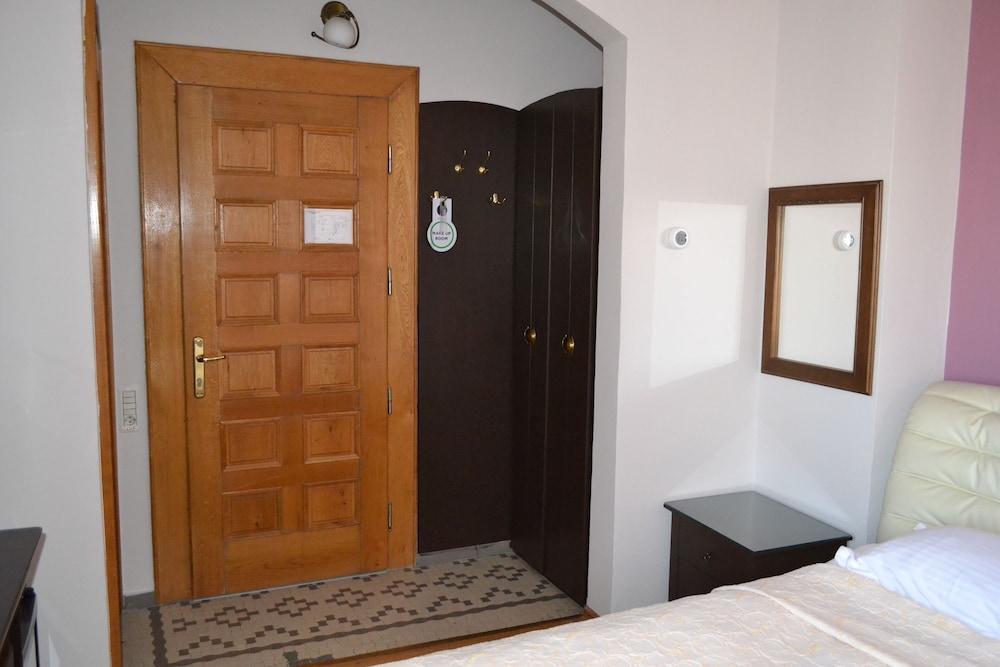Standard Double Room, 1 Double Bed photo 3