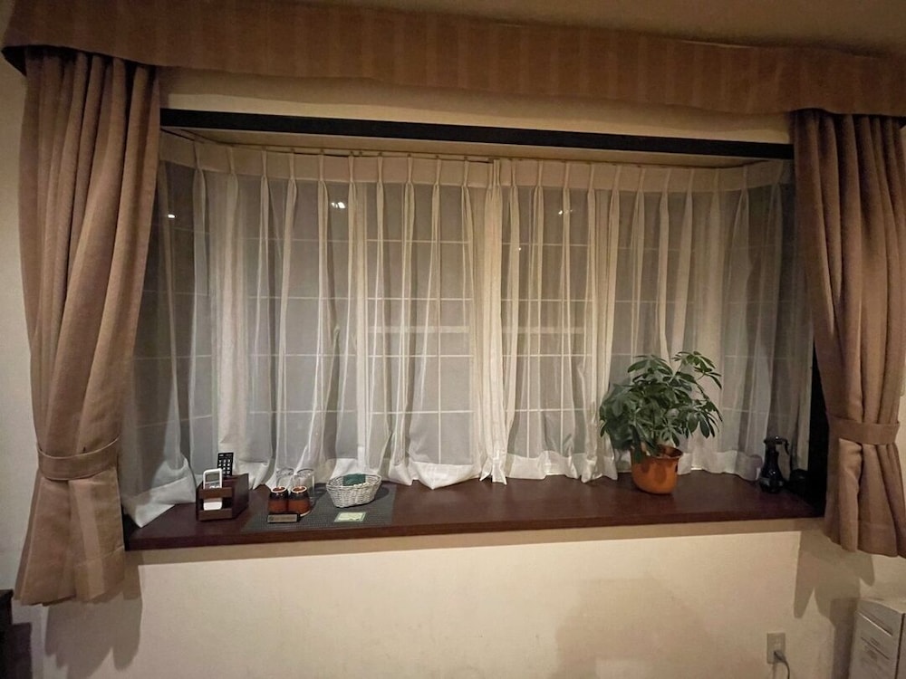 Twin Room, Non Smoking photo 3