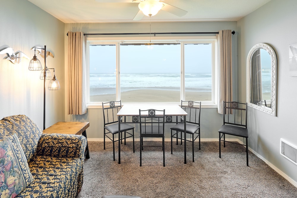 Executive Condo, Kitchen, Ocean View