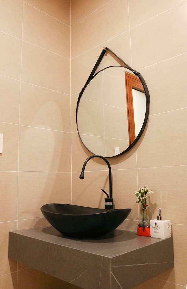 Deluxe Double Room, City View - Photo 15