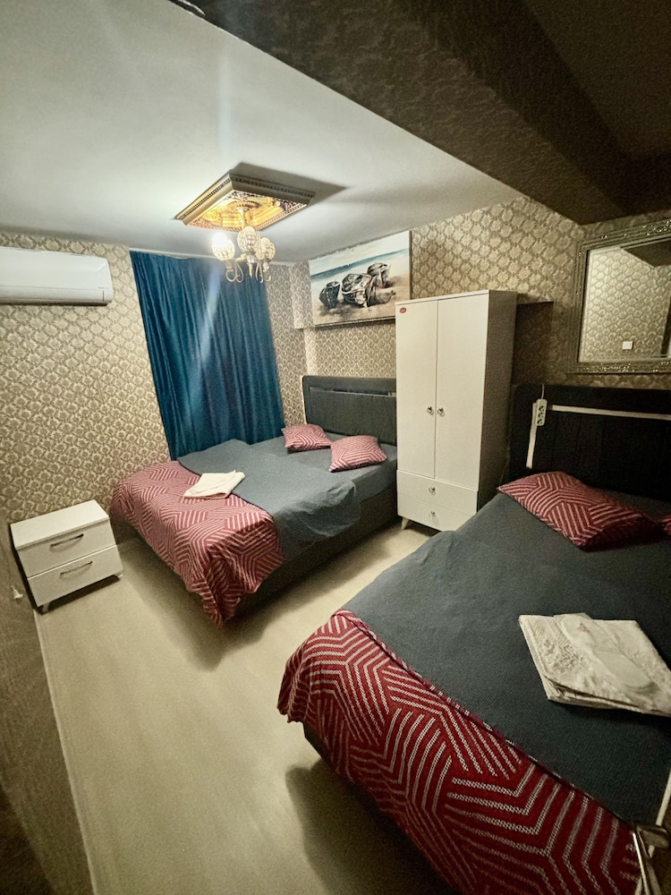 Family Apartment, 2 Bedrooms photo 3