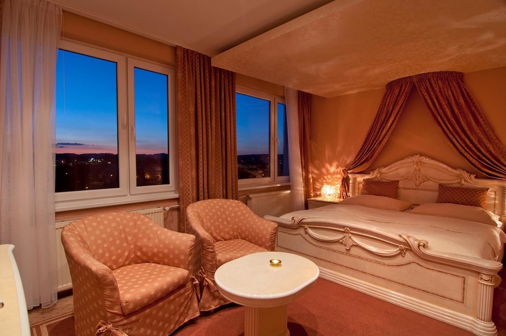 VIP Apartment photo 3