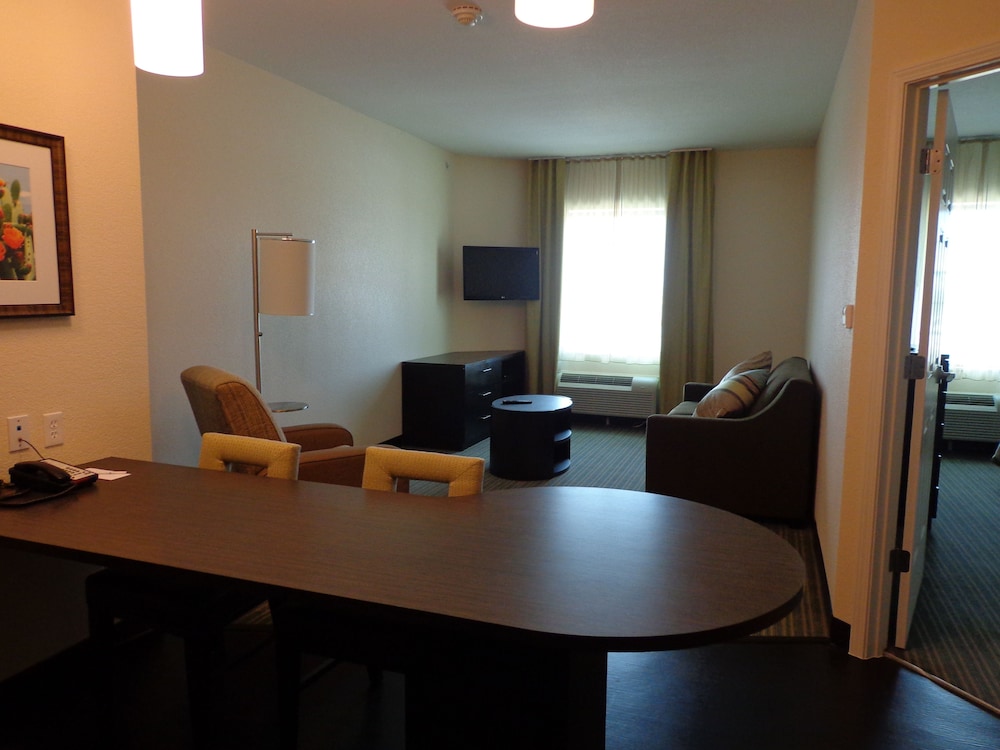 Suite, 1 Bedroom photo 3