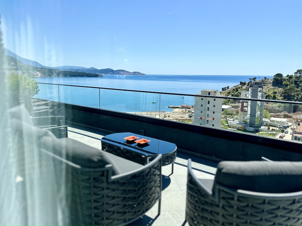 Elite Apartment - Photo 15
