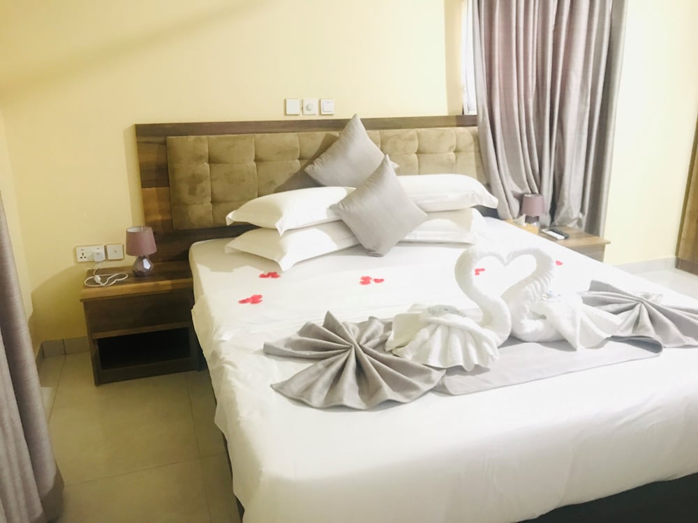 Deluxe Double Room, Beach View photo 1