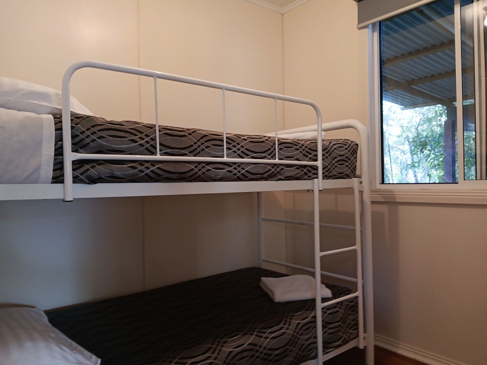 Family Cabin, 2 Bedrooms photo 2