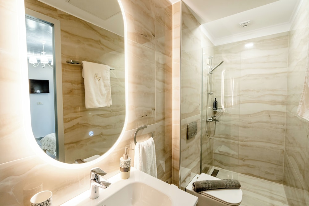 Superior Room - Photo 33