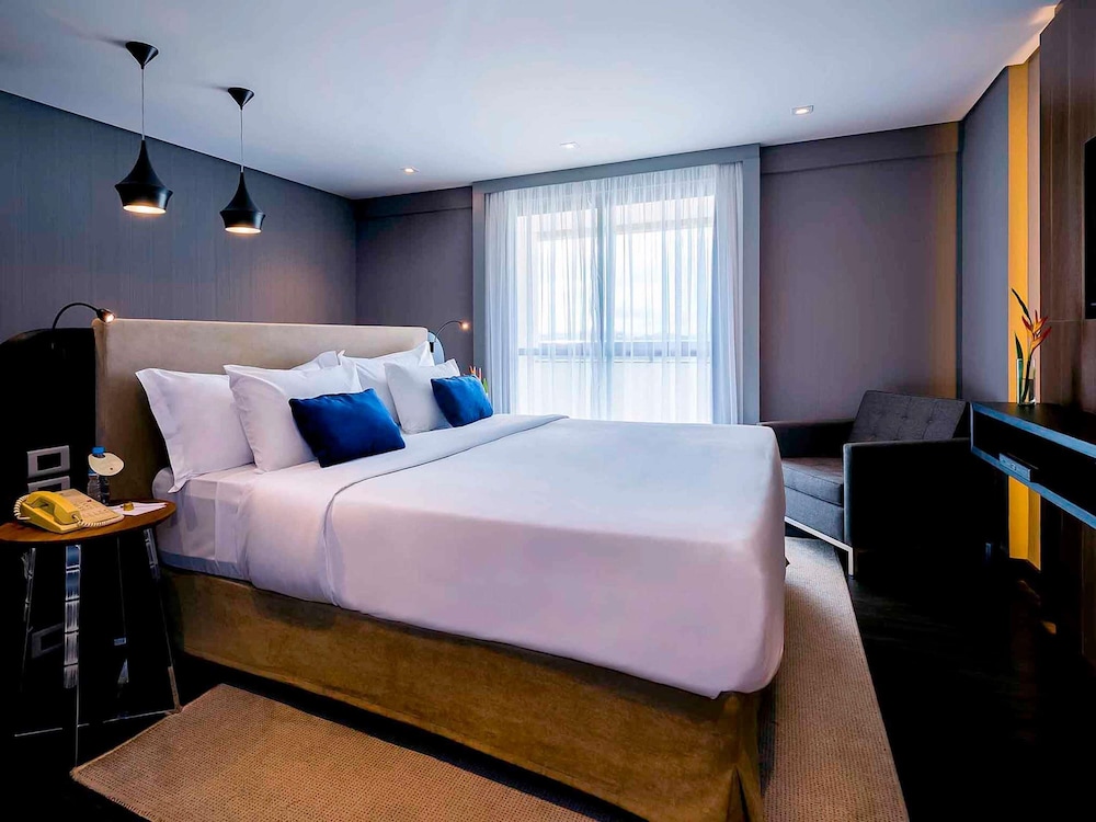 Luxury Suite, 1 King Bed with Sofa bed