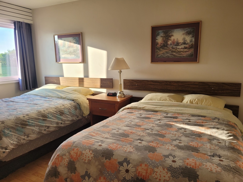 Classic Room, 2 Double Beds photo 2