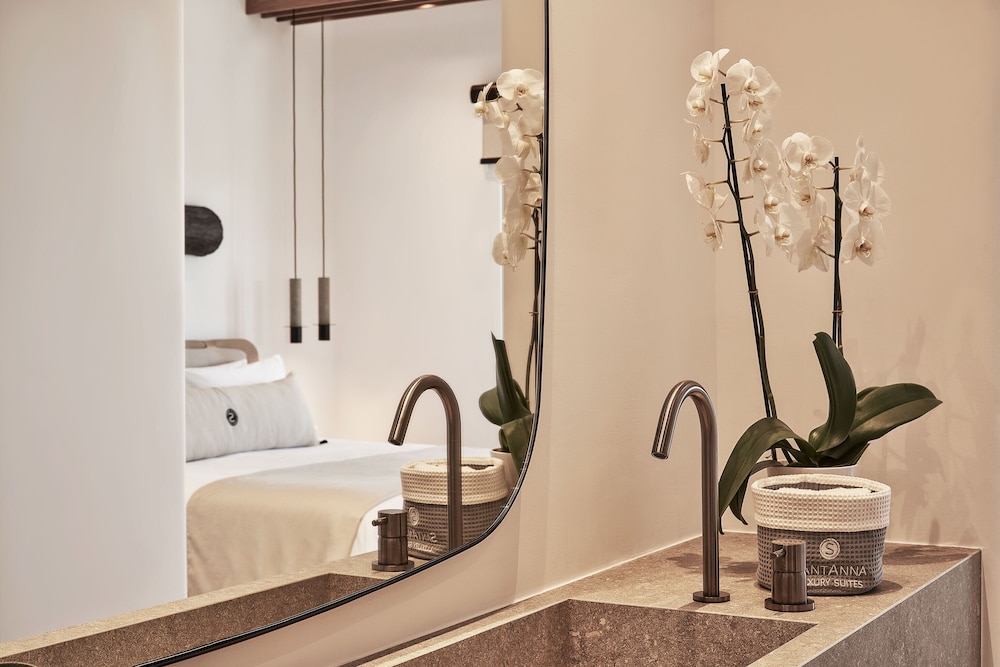 Honeymoon Suite with Private Pool, Sea View - Photo 13