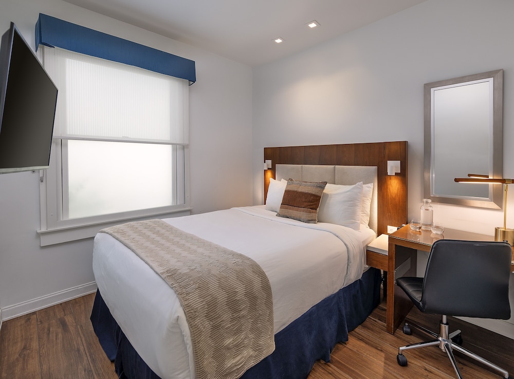 Standard Room, 1 Full Bed - Photo 1