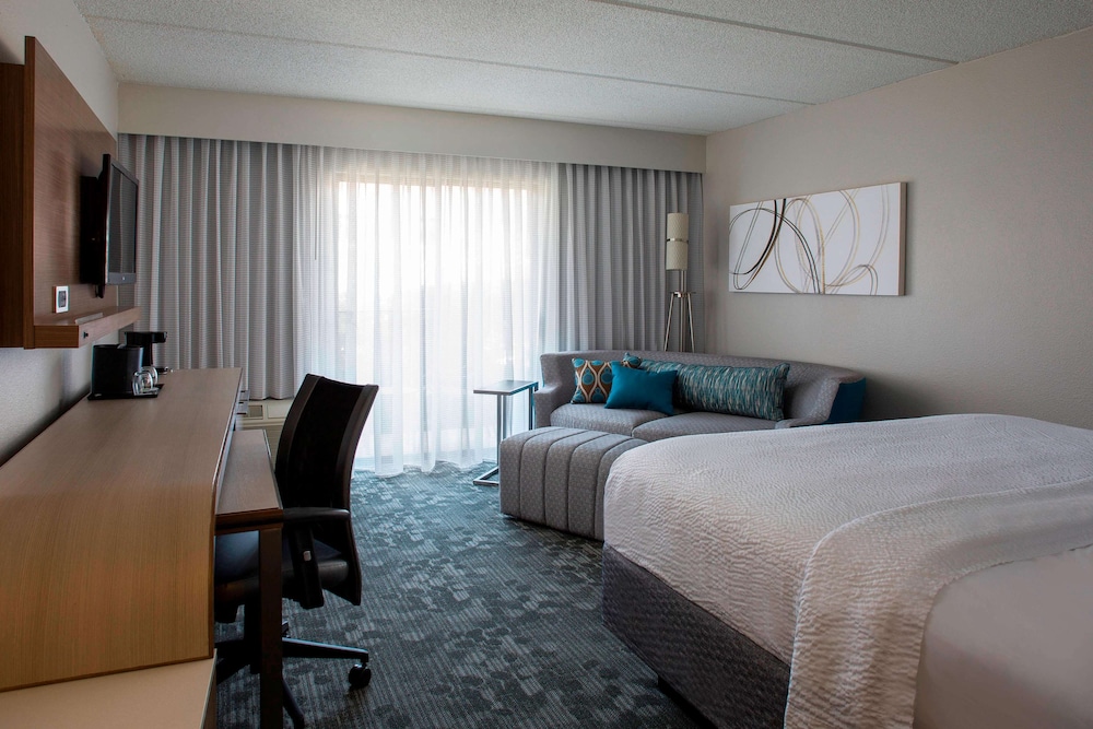 Room, 1 King Bed - Photo 1
