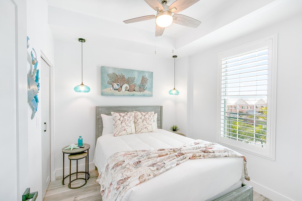 Starboard Elite Condo, 3 Bedrooms, Marina View photo 1