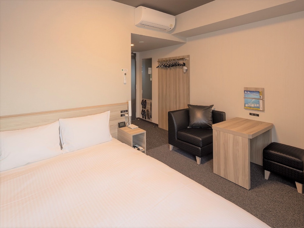 Standard Double Room, Non Smoking - Photo 1