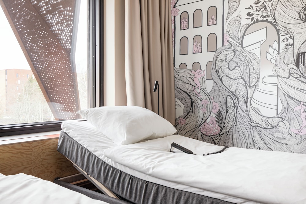 Twin Room, Accessible photo 3