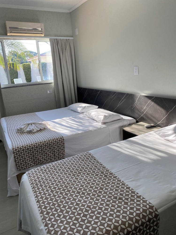 Basic Quadruple Room, 2 Bedrooms