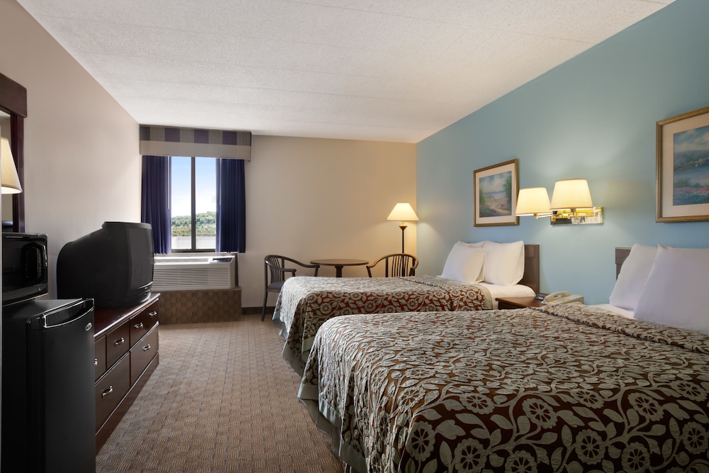 Double Room, 2 Double Beds - Photo 1