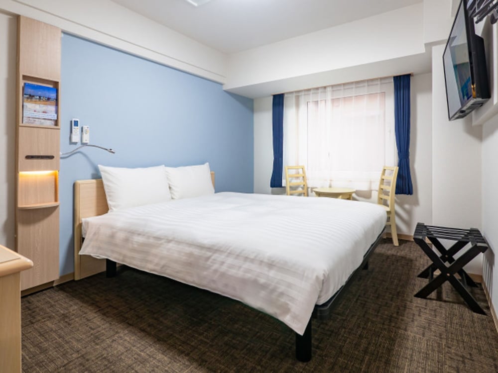Standard Double Room, Smoking