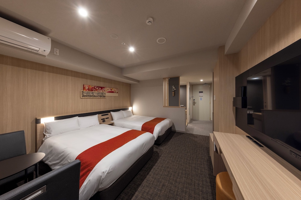 ANNEX Grande Standard Twin Room