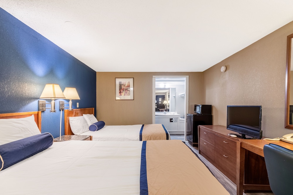 Room, 2 Double Beds, Non Smoking photo 1