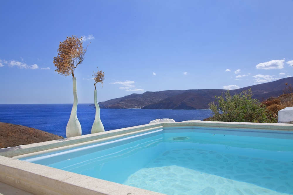 Honeymoon Spa Suite Egeo Suite, 1 Bedroom, Private Pool, Oceanfront photo 1