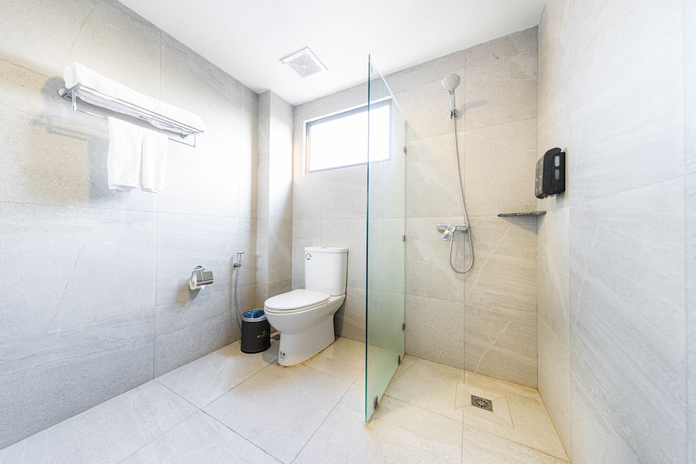 Standard Double or Twin Room - Photo 5