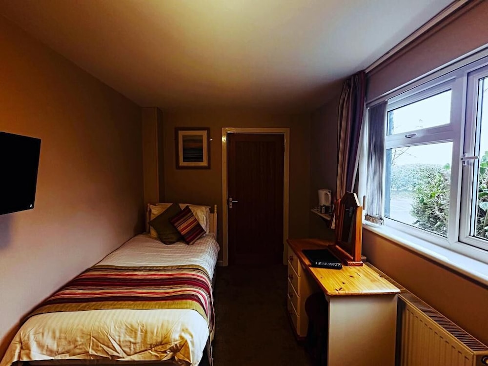 Standard Triple Room photo 2