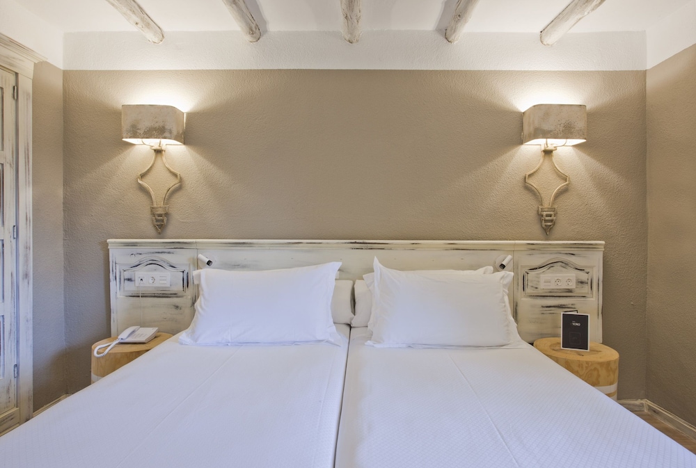Standard Room (2 Adults) - Photo 4