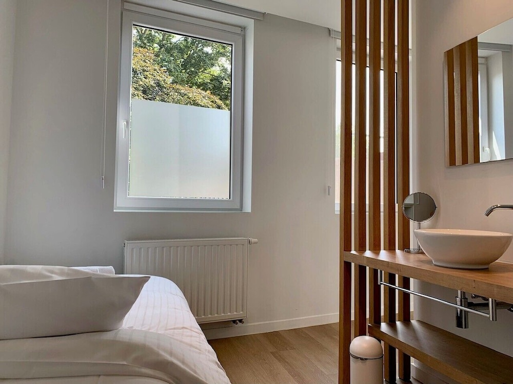 Deluxe Studio, 1 Twin Bed photo 2