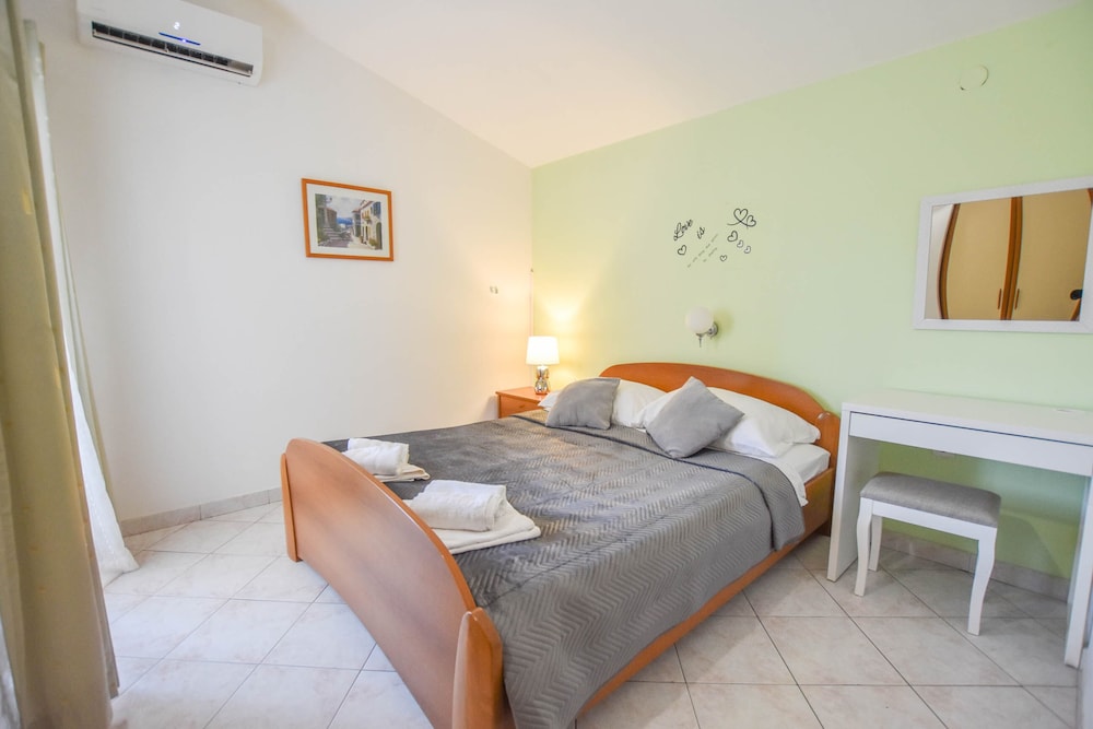 Apartment (A1)
