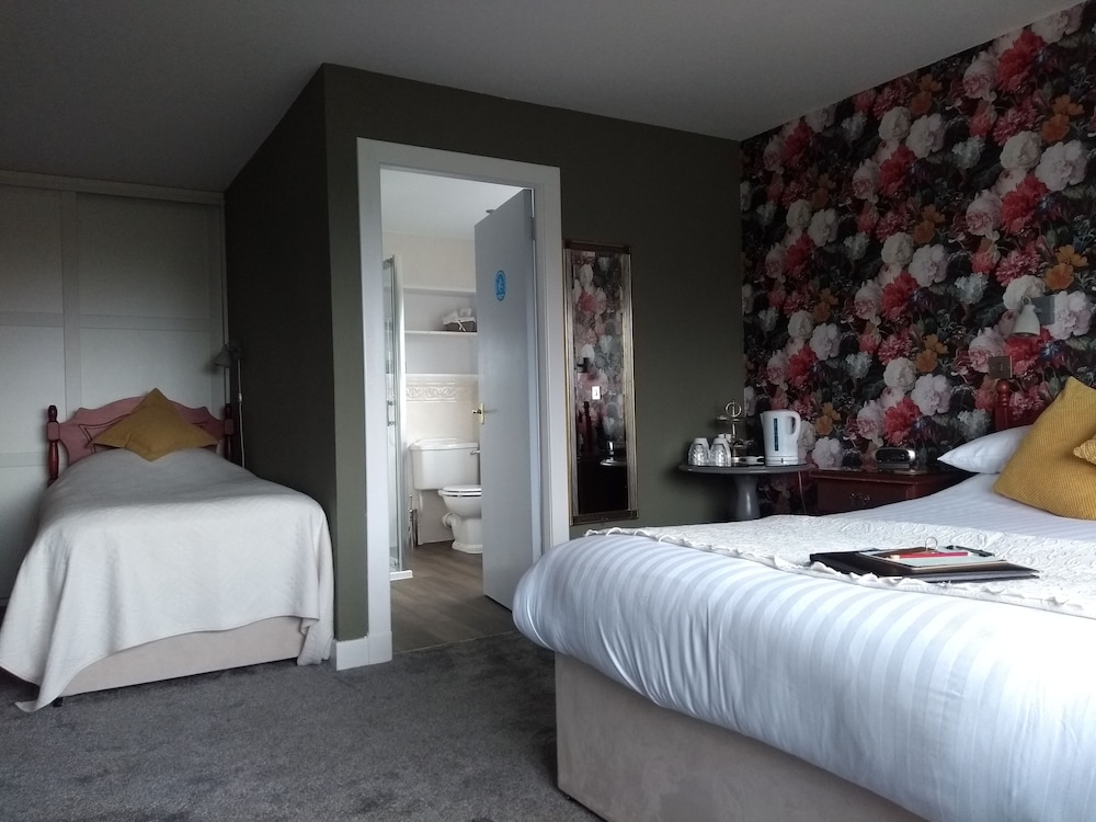 Double or Twin Room (Room4) photo 1