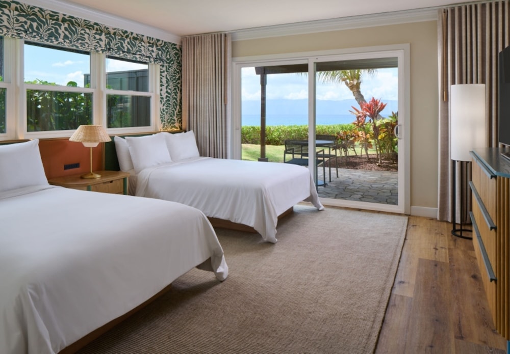 Royal Bungalow, 2 Double Beds, Oceanfront (ADA)