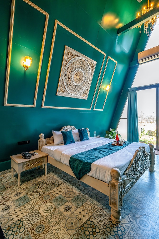Executive Room - Photo 24