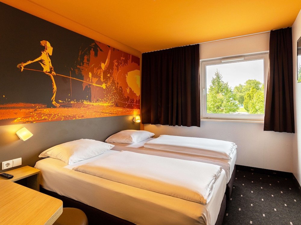 Twin Room - Photo 1