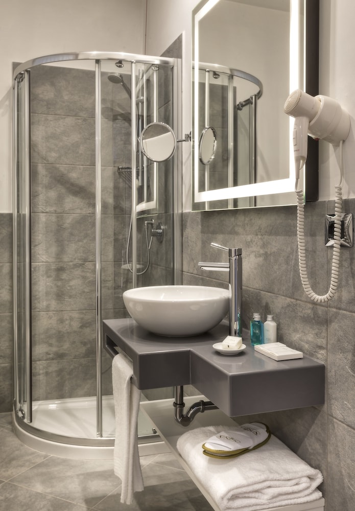 Premium Room - Photo 4